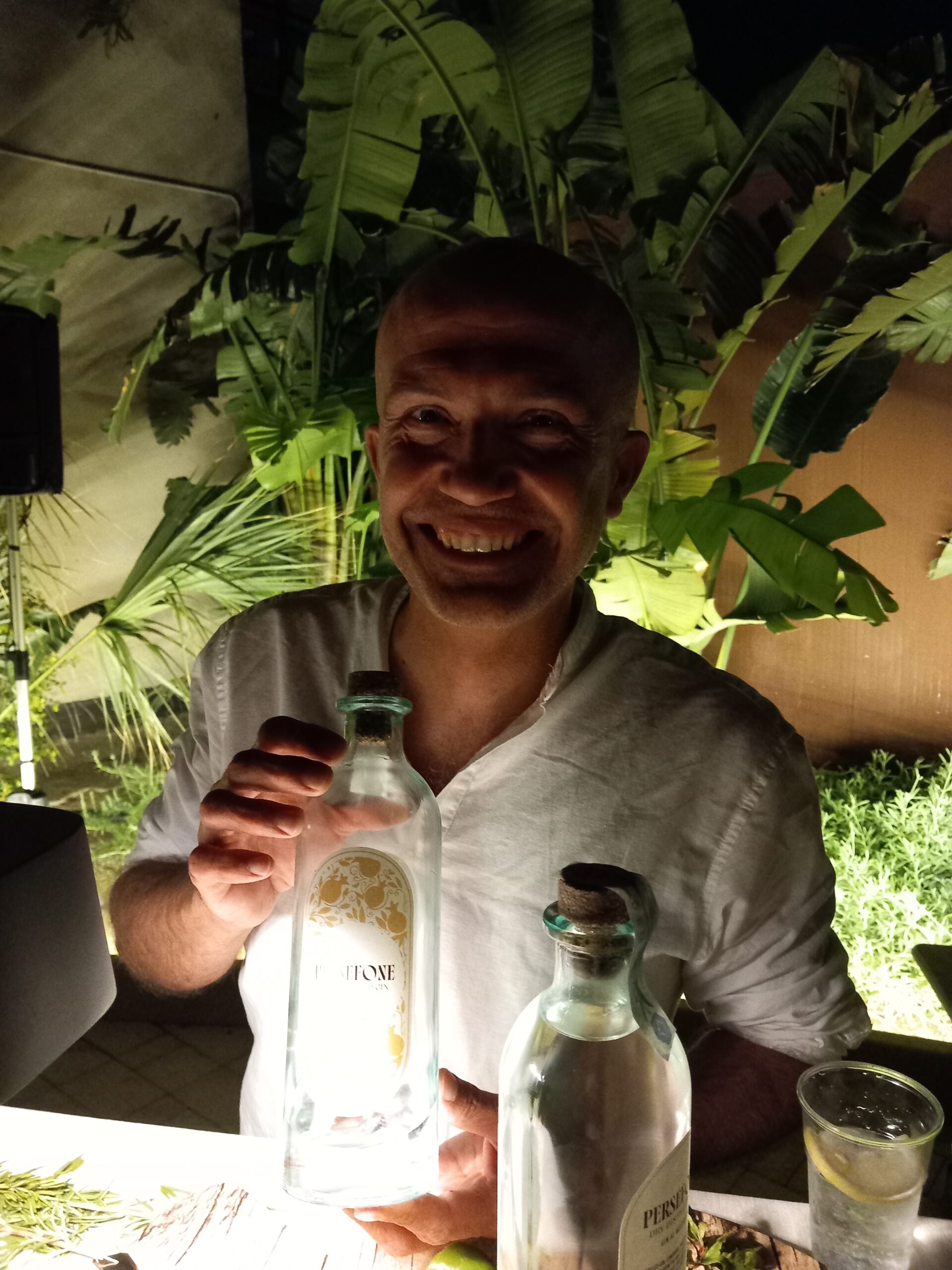 Alessandro Mazzotta, creatore di Persefone Gin, al Sicilytude Gin Day di Ribera